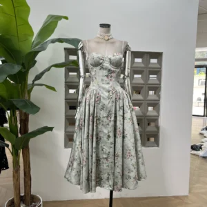 Green Retro Printed Pleated Maxi Dress